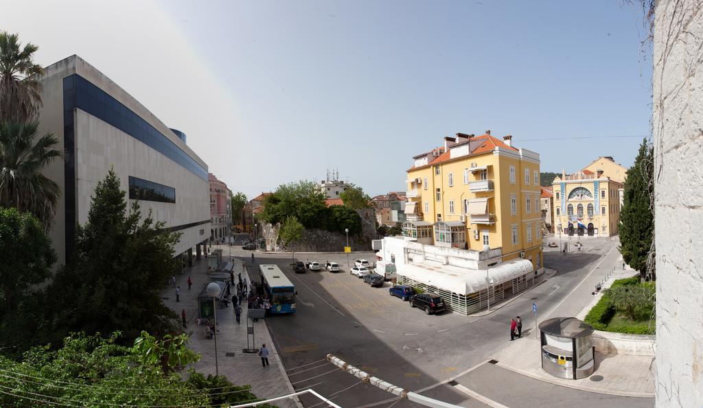 Gianina Apartament *